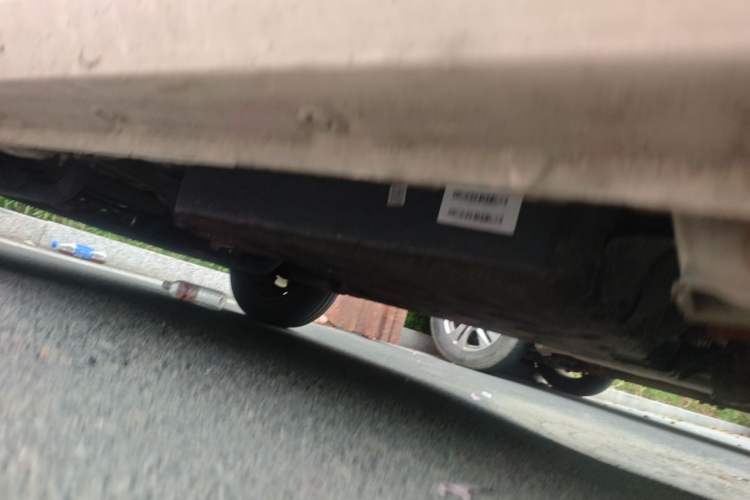 Used Wuling Hongguang MINIEV 2021 Macaron Fashion Edition Lithium-Ion Battery Chassis Rear Left
