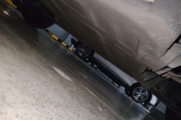 Used Wuling Hongguang MINIEV 2021 Macaron Fashion Edition Lithium-Ion Battery Chassis Rear Left