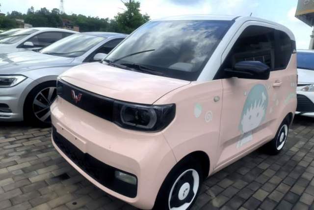 Ojetý Wuling Hongguang MINIEV 2021 Macaron Sandwich Model 170 km Lithium Iron Phosphate