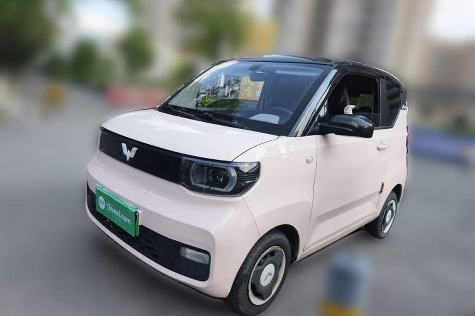 Фото Wuling с площадки