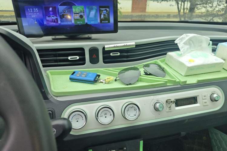 Used Wuling Hongguang MINIEV 2021 Macaron Fashion Model Lithium Iron Phosphate Audio And AC Panel