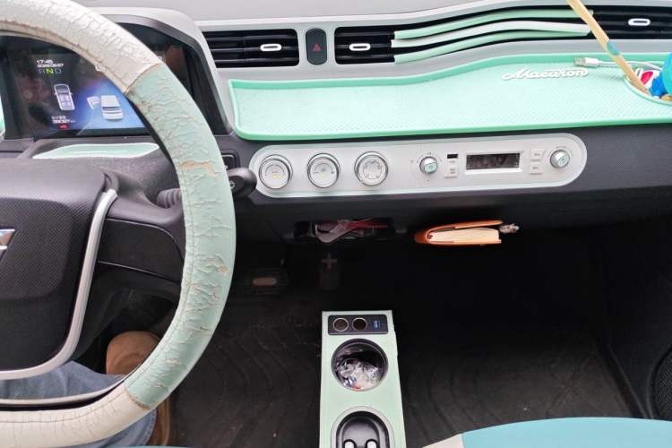 Used Wuling Hongguang MINIEV 2021 Macaron Premium Model – Lithium-NMC Audio And AC Panel