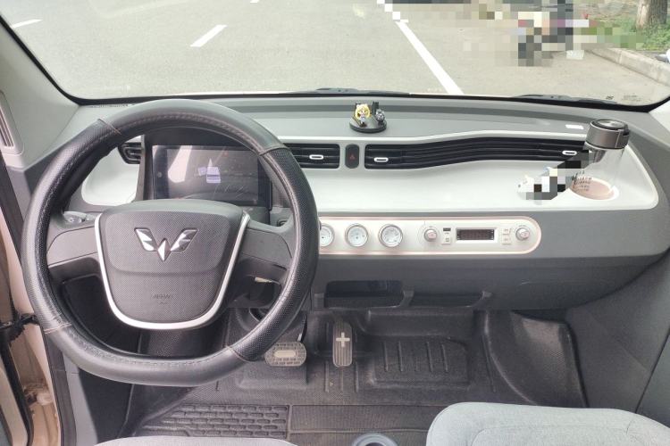 Used Wuling Hongguang MINIEV 2021 Macaron Premium Model – Lithium Iron Phosphate Center Console