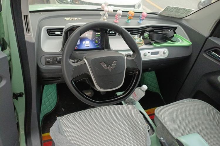 Used Wuling Hongguang MINIEV 2021 Macaron Premium Model – Lithium Iron Phosphate Center Console