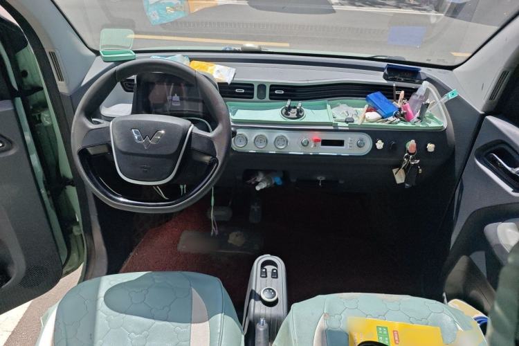 Used Wuling Hongguang MINIEV 2021 Macaron Premium Model – Lithium Iron Phosphate Center Console