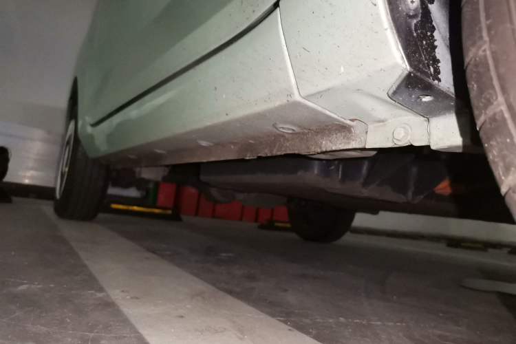 Used Wuling Hongguang MINIEV 2021 Macaron Fashion Model Lithium Iron Phosphate Chassis Front Right