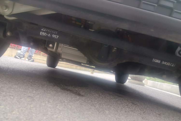 Used Wuling Hongguang MINIEV 2021 Macaron Premium Model – Lithium-NMC Chassis Rear