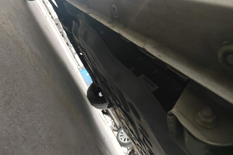 Used Wuling Hongguang MINIEV 2021 Macaron Fashion Edition Lithium-Ion Battery Chassis Rear Left