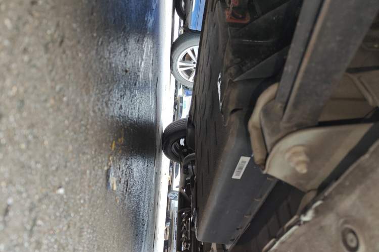 Used Wuling Hongguang MINIEV 2021 Macaron Fashion Edition Lithium-Ion Battery Chassis Rear Right