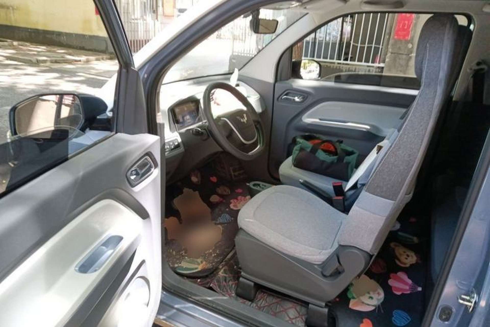 Used Wuling Hongguang MINIEV 2021 Macaron Premium Model – Lithium Iron Phosphate Driver Seat