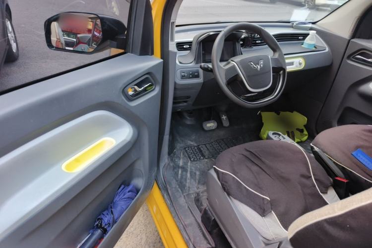 Used Wuling Hongguang MINIEV 2021 Macaron Premium Model – Lithium Iron Phosphate Driver Seat