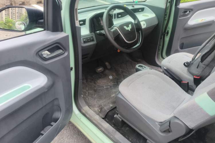 Used Wuling Hongguang MINIEV 2021 Macaron Premium Model – Lithium-NMC Driver Seat