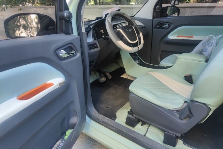 Used Wuling Hongguang MINIEV 2021 Macaron Premium Model – Lithium-NMC Driver Seat