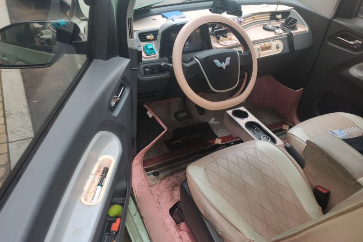 Used Wuling Hongguang MINIEV 2021 Macaron Premium Model – Lithium-NMC Driver Seat