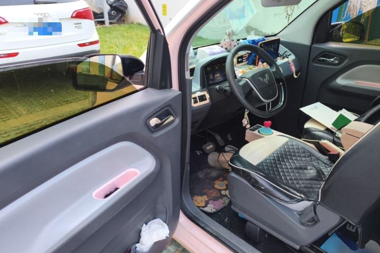 Used Wuling Hongguang MINIEV 2021 Macaron Premium Model – Lithium Iron Phosphate Driver Seat