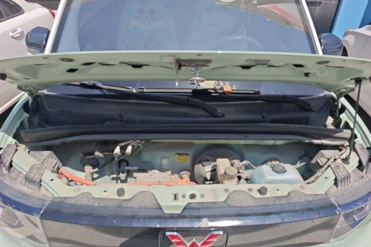 Used Wuling Hongguang MINIEV 2021 Macaron Premium Model – Lithium Iron Phosphate Engine Bay