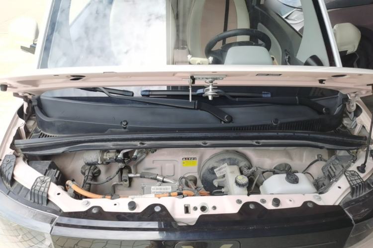 Used Wuling Hongguang MINIEV 2021 Macaron Premium Model – Lithium Iron Phosphate Engine Bay
