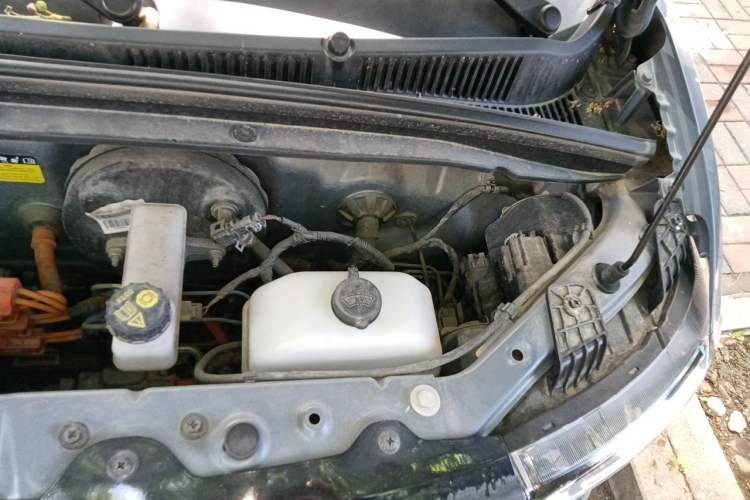 Used Wuling Hongguang MINIEV 2021 Macaron Premium Model – Lithium Iron Phosphate Engine Bay Left