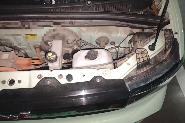 Used Wuling Hongguang MINIEV 2021 Macaron Premium Model – Lithium Iron Phosphate Engine Bay Left