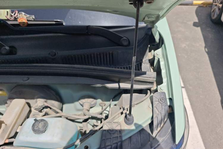 Used Wuling Hongguang MINIEV 2021 Macaron Premium Model – Lithium Iron Phosphate Engine Bay Left