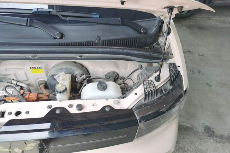 Used Wuling Hongguang MINIEV 2021 Macaron Premium Model – Lithium Iron Phosphate Engine Bay Left