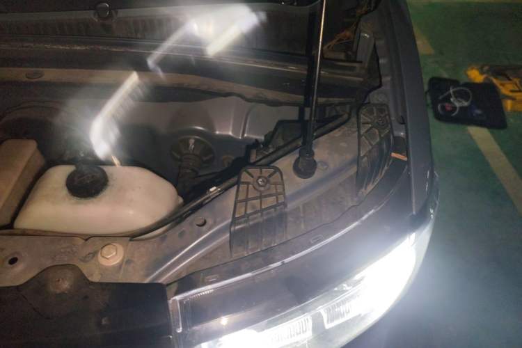 Used Wuling Hongguang MINIEV 2021 Macaron Premium Model – Lithium Iron Phosphate Engine Bay Left