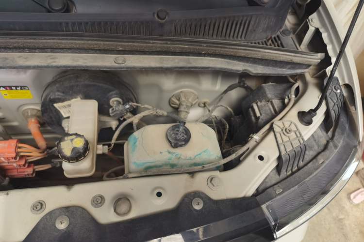 Used Wuling Hongguang MINIEV 2021 Macaron Fashion Edition Lithium-Ion Battery Engine Bay Left