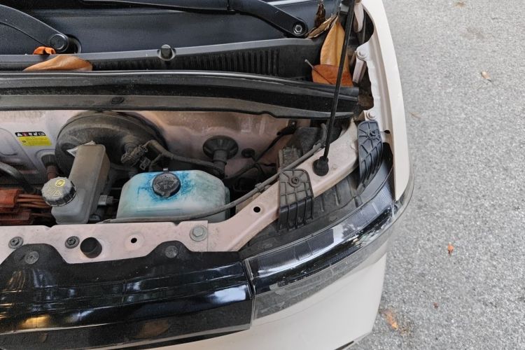 Used Wuling Hongguang MINIEV 2021 Macaron Premium Model – Lithium Iron Phosphate Engine Bay Left