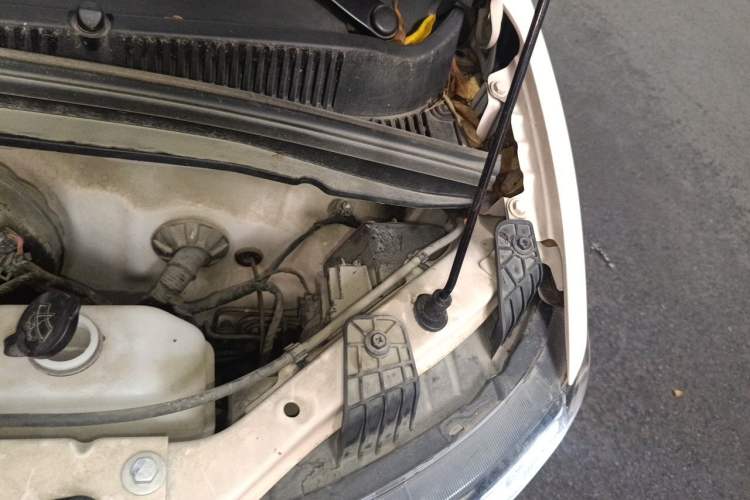 Used Wuling Hongguang MINIEV 2021 Macaron Premium Model – Lithium Iron Phosphate Engine Bay Left