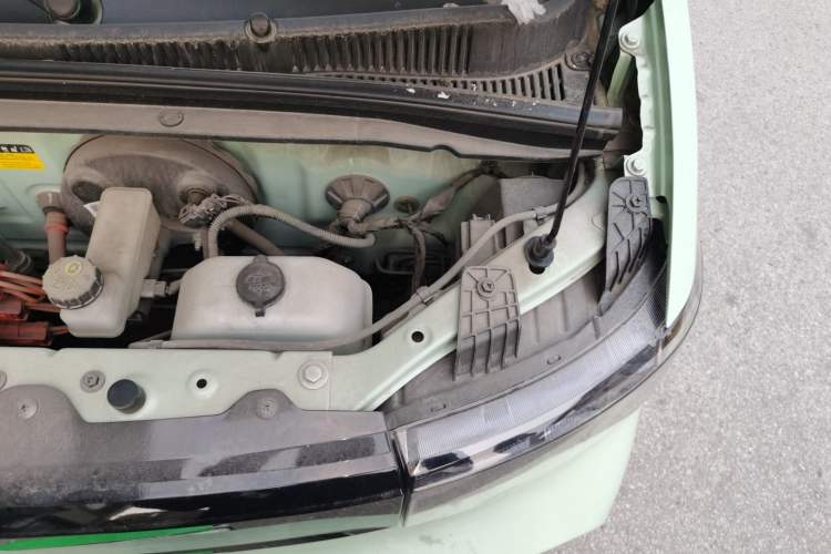 Used Wuling Hongguang MINIEV 2021 Macaron Premium Model – Lithium Iron Phosphate Engine Bay Left