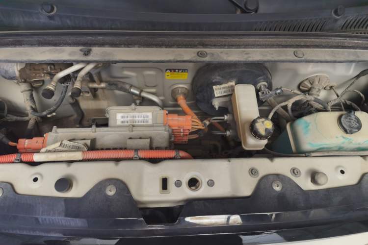 Used Wuling Hongguang MINIEV 2021 Macaron Fashion Edition Lithium-Ion Battery Engine Bay