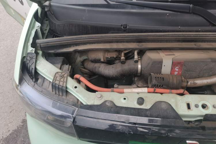 Used Wuling Hongguang MINIEV 2021 Macaron Premium Model – Lithium-NMC Engine Bay Right