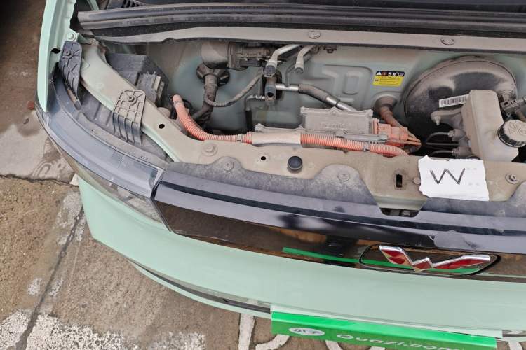 Used Wuling Hongguang MINIEV 2021 Macaron Fashion Edition Lithium-Ion Battery Engine Bay Right