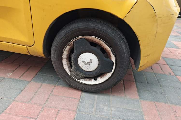 Used Wuling Hongguang MINIEV 2021 Macaron Fashion Model Lithium Iron Phosphate Exterior 4