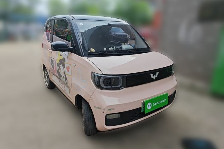 Used Wuling Hongguang MINIEV 2021 Macaron Sandwich Model 170 km Lithium Iron Phosphate Front Right 45 Deg
