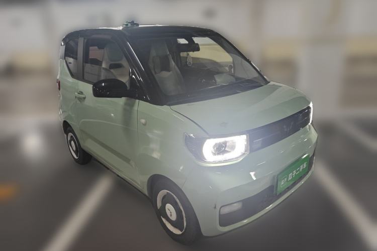 Used Wuling Hongguang MINIEV 2021 Macaron Sandwich Model 170 km Lithium Iron Phosphate Front Right 45 Deg