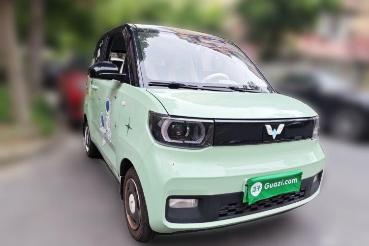 Used Wuling Hongguang MINIEV 2021 Macaron Premium Model – Lithium-NMC Front Right 45 Deg