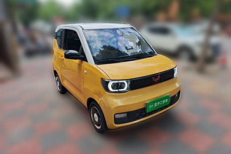 Used Wuling Hongguang MINIEV 2021 Macaron Fashion Model Lithium Iron Phosphate Front Right 45 Deg