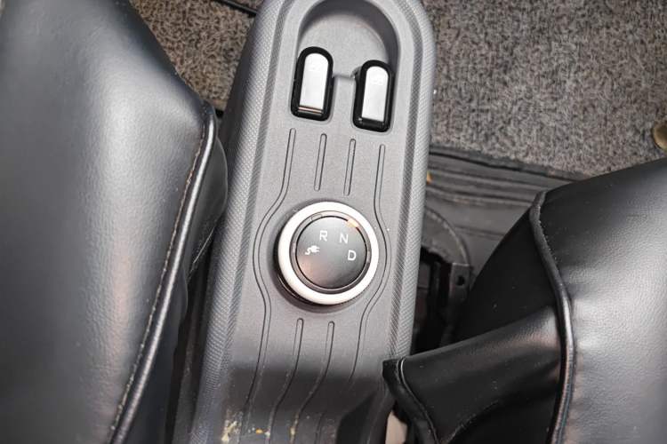 Used Wuling Hongguang MINIEV 2021 Macaron Sandwich Model 170 km Lithium Iron Phosphate Gear Lever