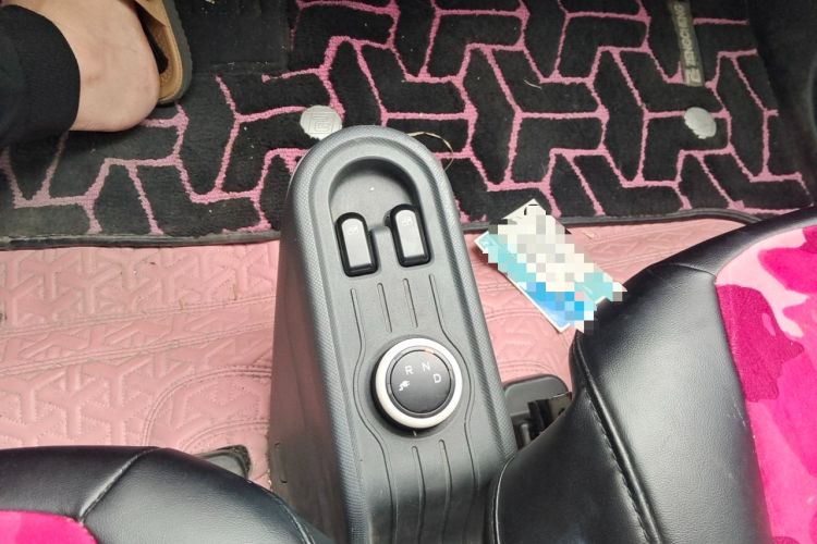 Used Wuling Hongguang MINIEV 2021 Macaron Premium Model – Lithium Iron Phosphate Gear Lever