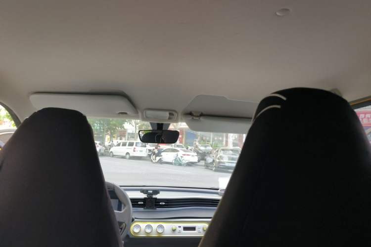 Used Wuling Hongguang MINIEV 2021 Macaron Premium Model – Lithium Iron Phosphate Headliner