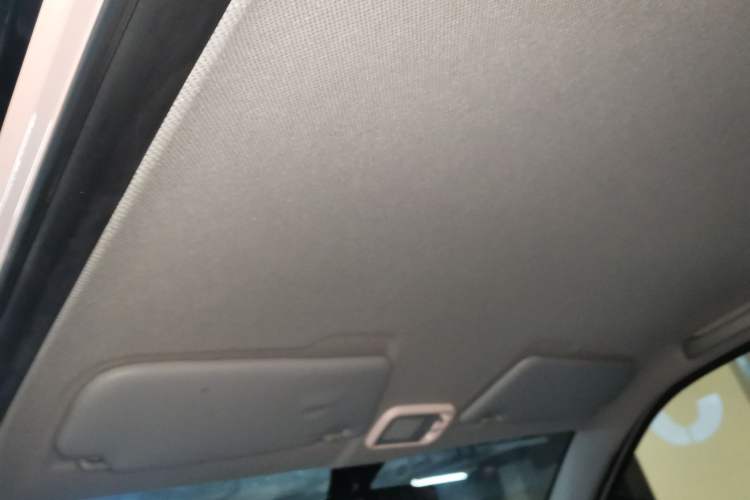 Used Wuling Hongguang MINIEV 2021 Macaron Premium Model – Lithium-NMC Headliner