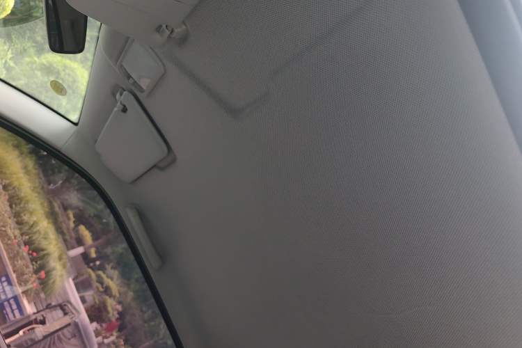 Used Wuling Hongguang MINIEV 2021 Macaron Premium Model – Lithium Iron Phosphate Headliner