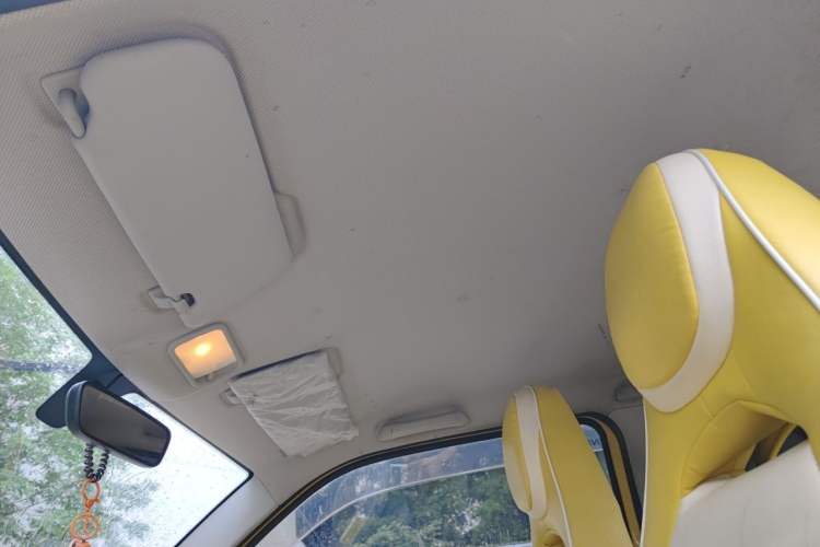 Used Wuling Hongguang MINIEV 2021 Macaron Premium Model – Lithium-NMC Headliner