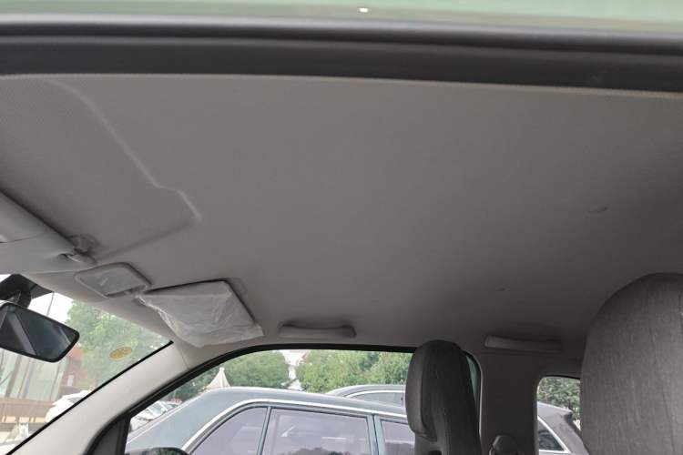 Used Wuling Hongguang MINIEV 2021 Macaron Fashion Edition Lithium-Ion Battery Headliner