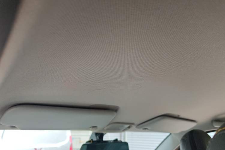 Used Wuling Hongguang MINIEV 2021 Macaron Fashion Model Lithium Iron Phosphate Headliner