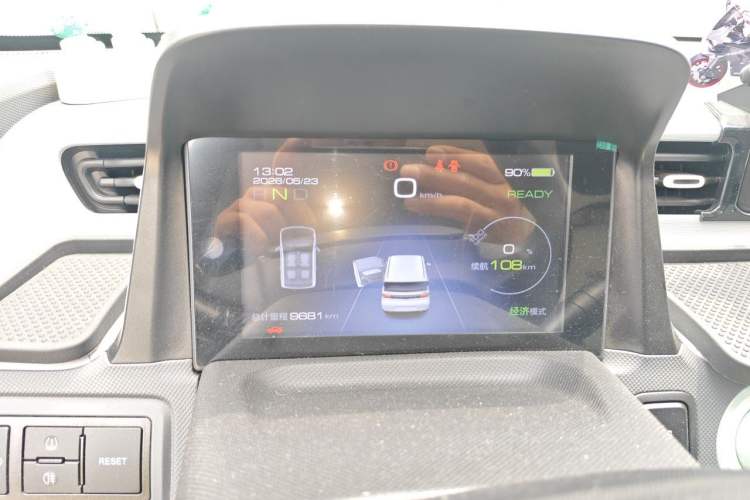 Used Wuling Hongguang MINIEV 2021 Macaron Fashion Model Lithium Iron Phosphate Instrument Cluster