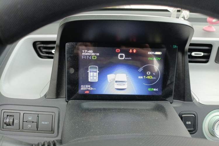 Used Wuling Hongguang MINIEV 2021 Macaron Premium Model – Lithium Iron Phosphate Instrument Cluster