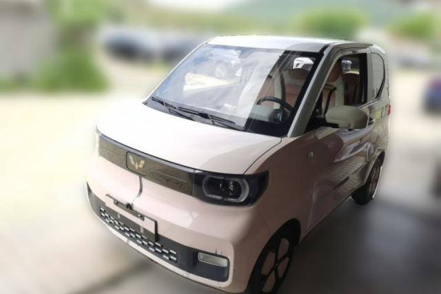 Used Wuling Hongguang MINIEV 2021 Macaron Premium Model – Lithium Iron Phosphate