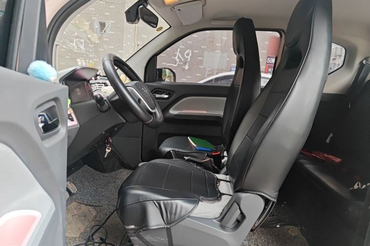 Used Wuling Hongguang MINIEV 2021 Macaron Sandwich Model 170 km Lithium Iron Phosphate Left Front Seat